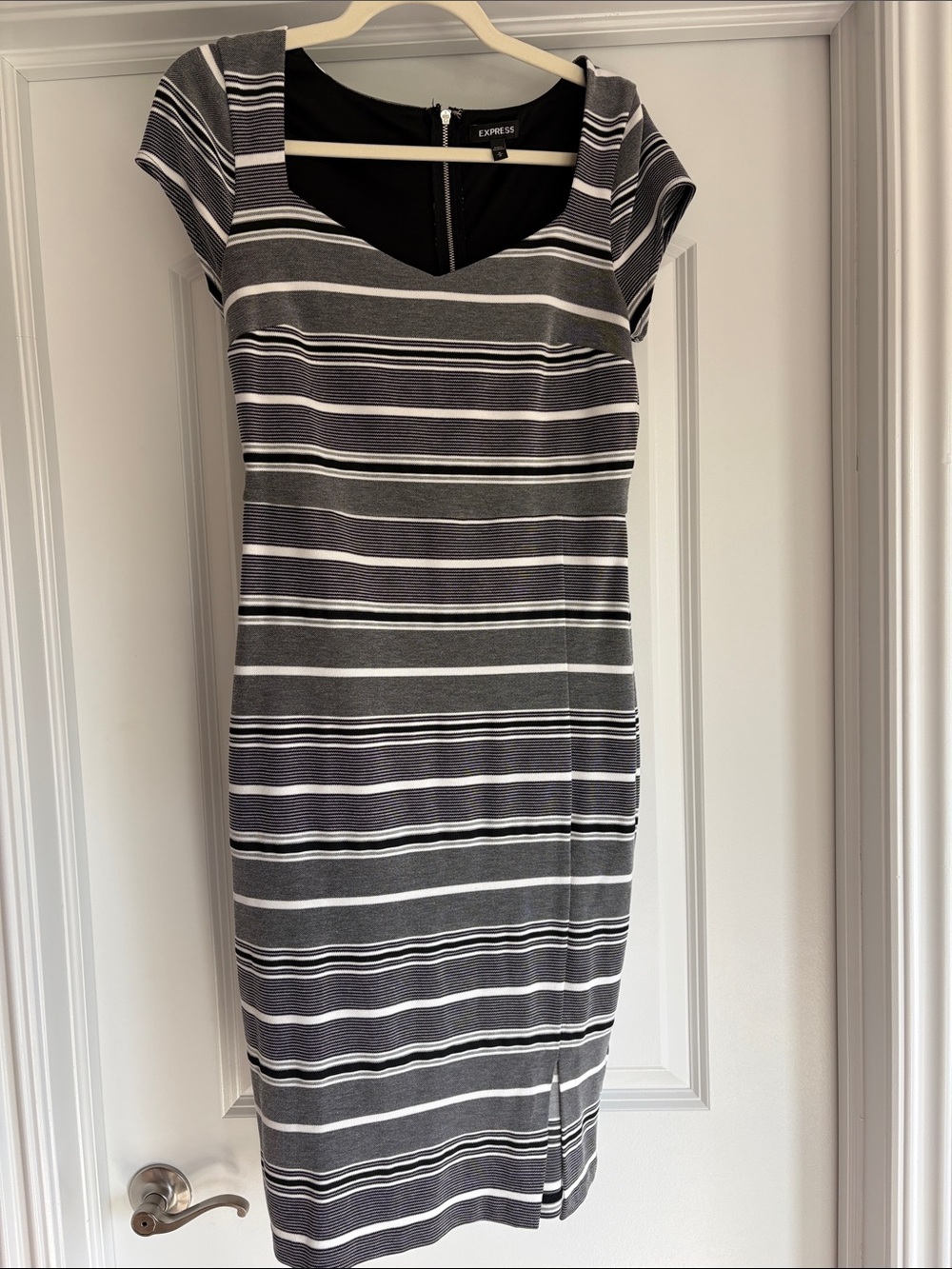 Express Black, Gray & White Striped Cap-Sleeve Sheath Dress